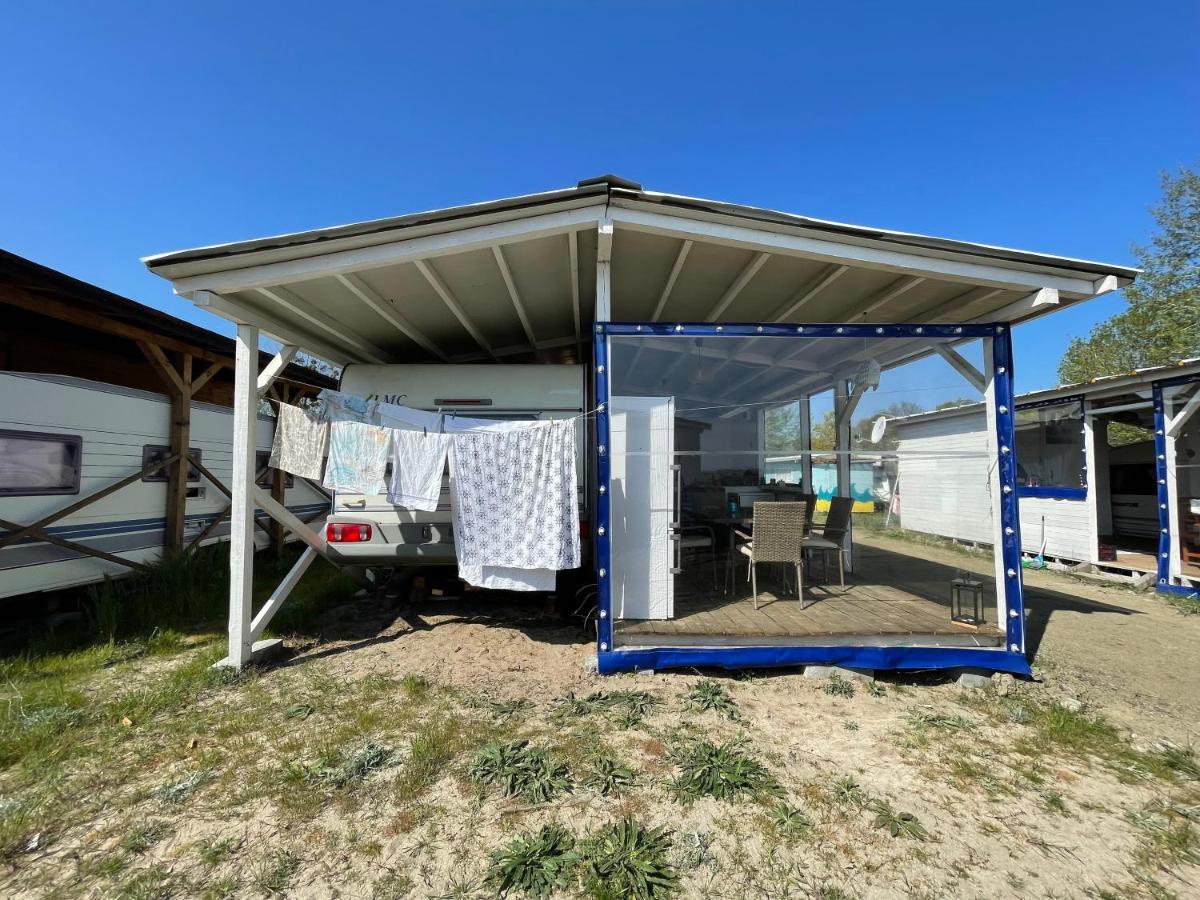 Sea Caravan On The Campeggio