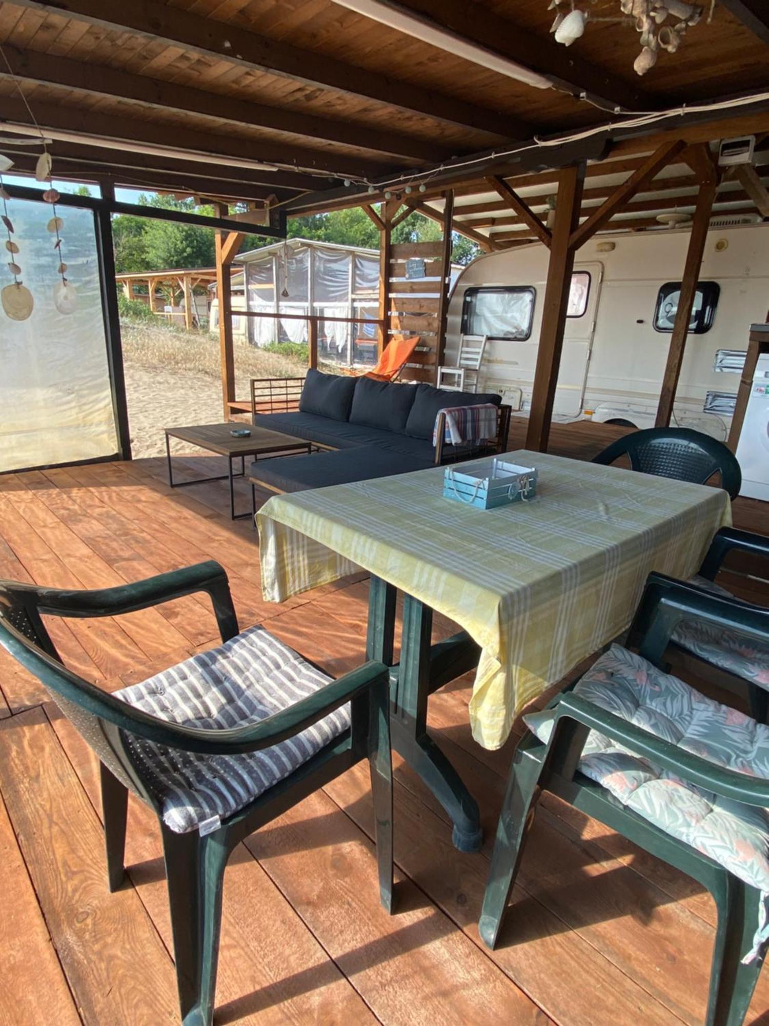 Sea Caravan On The Campeggio