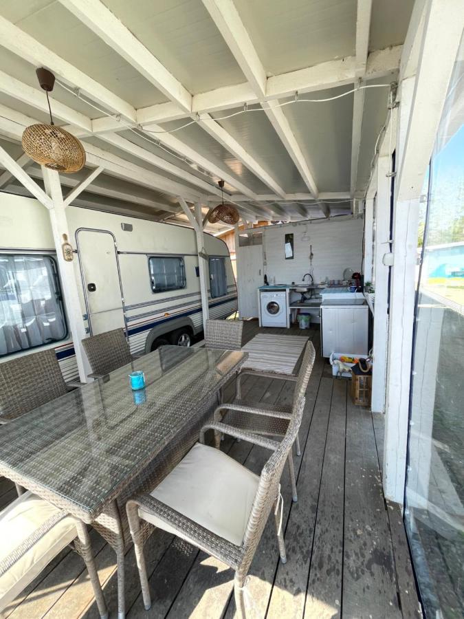 Sea Caravan On The Campingplatz *